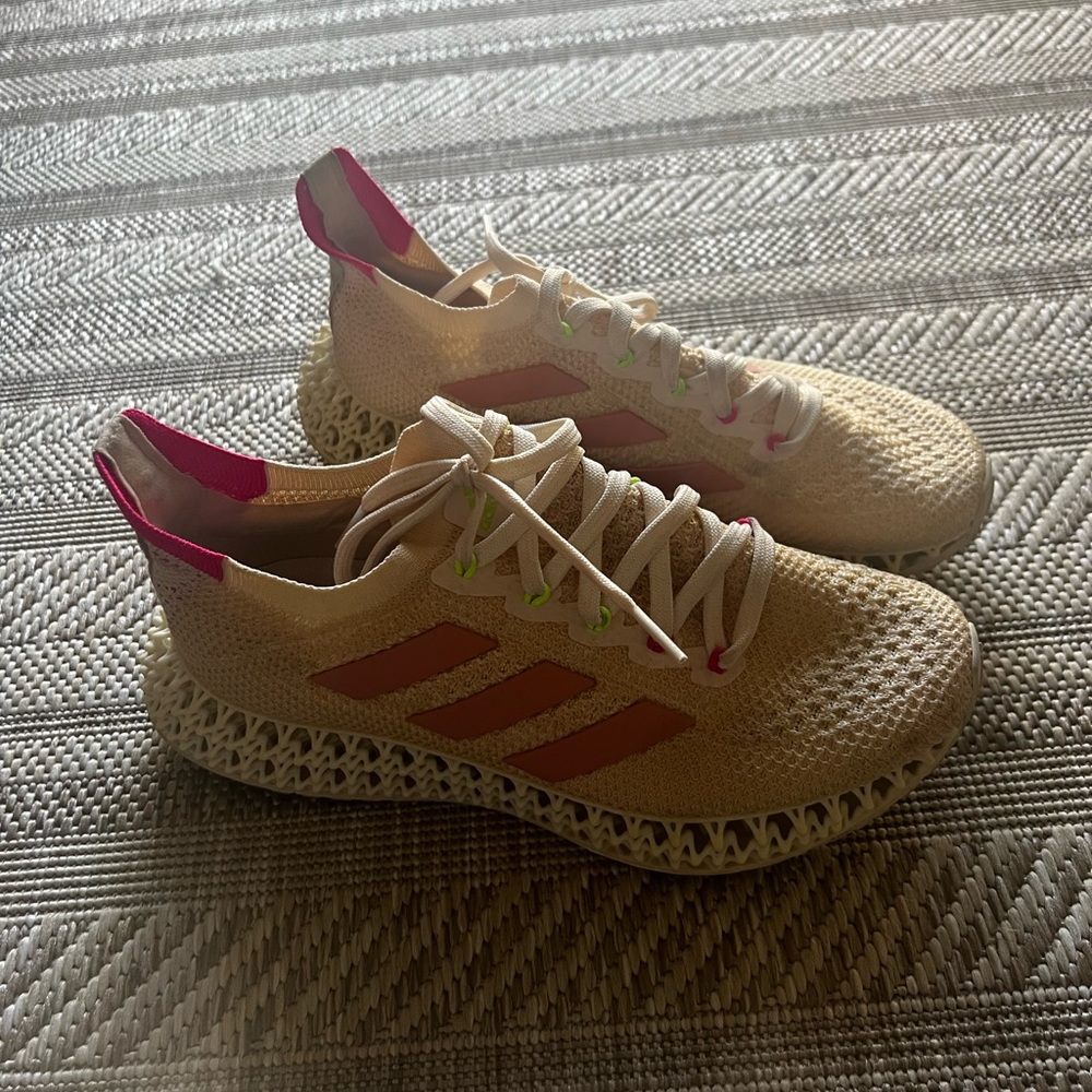 Adidas Sneakers